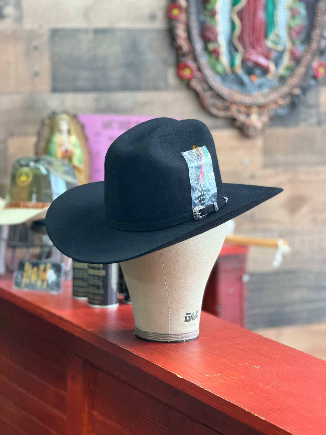 Cuernos Chuecos 6X Classic Black